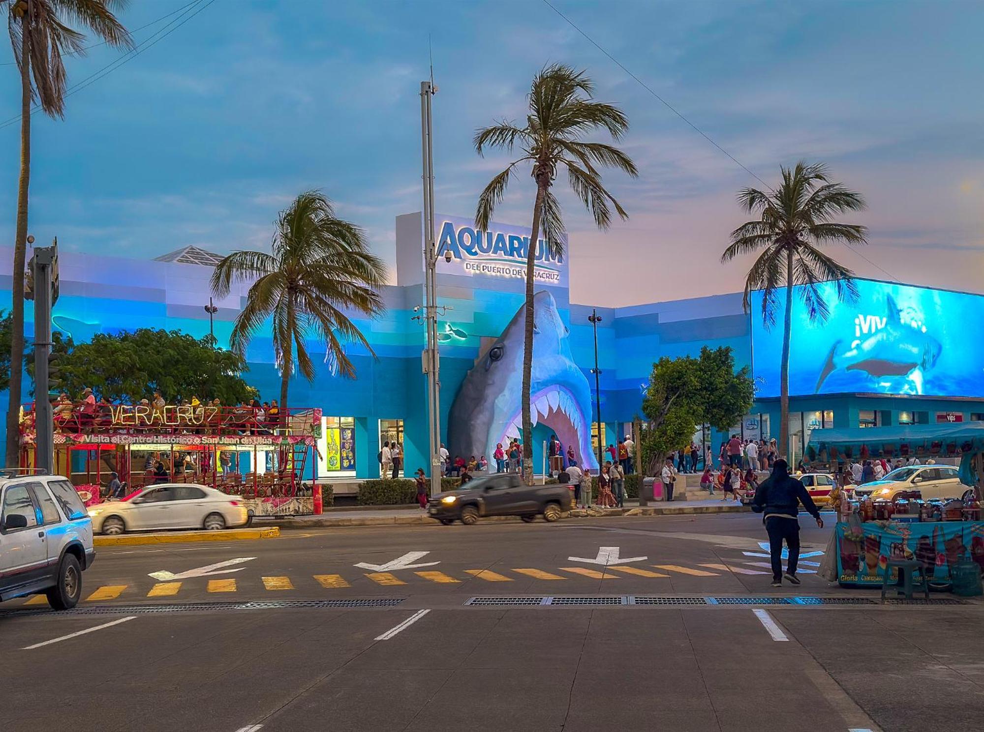 Suites Brisa Marina - Atras De Playa Regatas Y El Malecon, 6 Calles Del Acuario Veracruz Kültér fotó